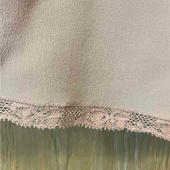 Prada - Picture 4 of 15